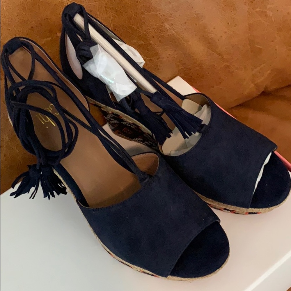 Cabi wedge